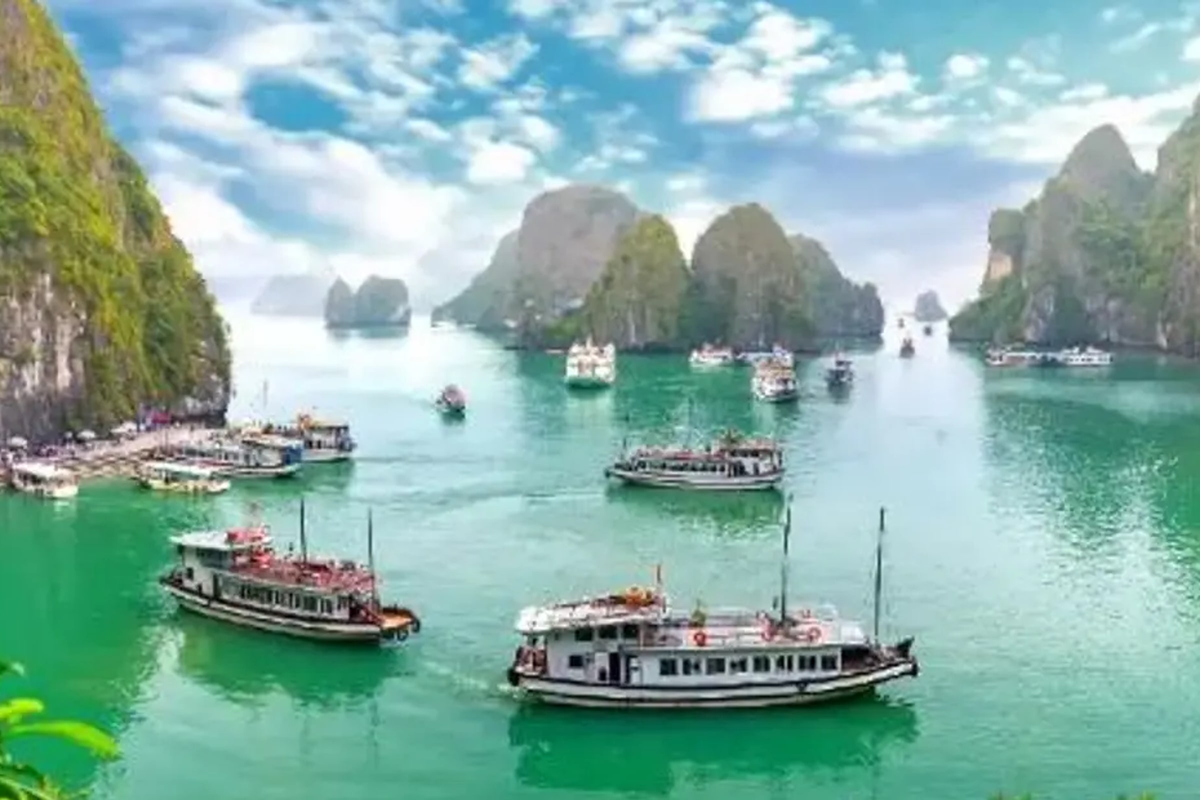 Half Day Explore Halong Bay With Lunch, Sung Sot Cave, Titop Island and Kayaking